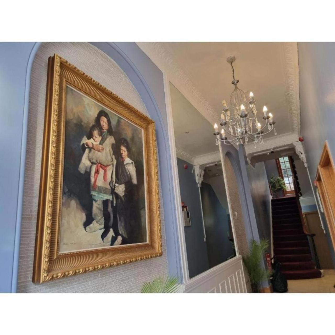 Fb3- Basement Fits 2 Near Hyde Park * Londra